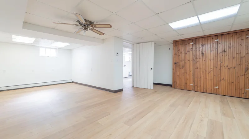 531 E Joliet Street , Crown Point, IN 46307, Crown Point, Indiana, United States. - Photo 31