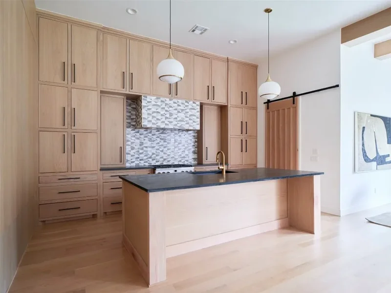 141 NE 14th Street, Oklahoma City, Oklahoma, United States. - Photo 13
