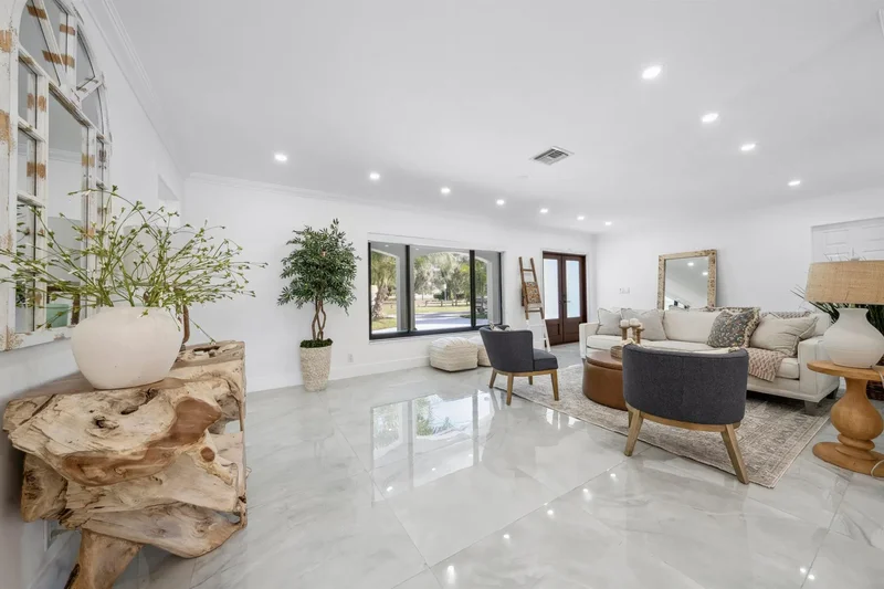 1231 NE 28th Avenue, Hillsboro Beach, Florida, United States. - Photo 12