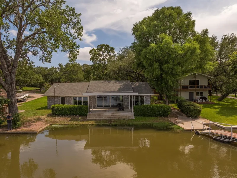 214 Island Lodges DR, Buchanan Dam, Texas, United States. - Photo 33
