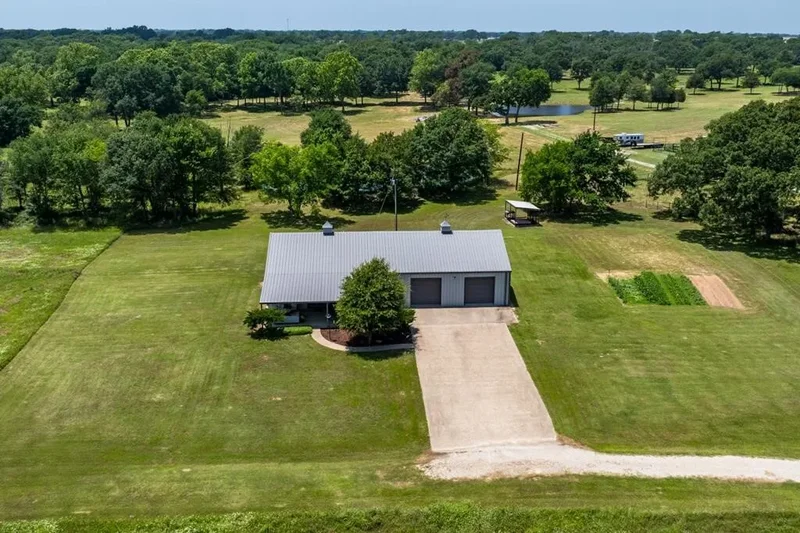 455 Vz County Road 2808, Mabank, TX 75147, Mabank, Texas, United States. - Photo 7