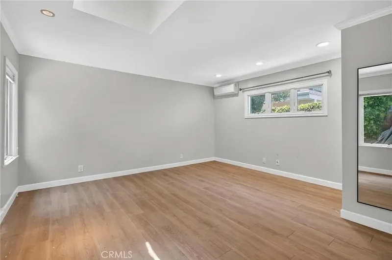 608 35th Street, Manhattan Beach, California, United States. - Photo 17