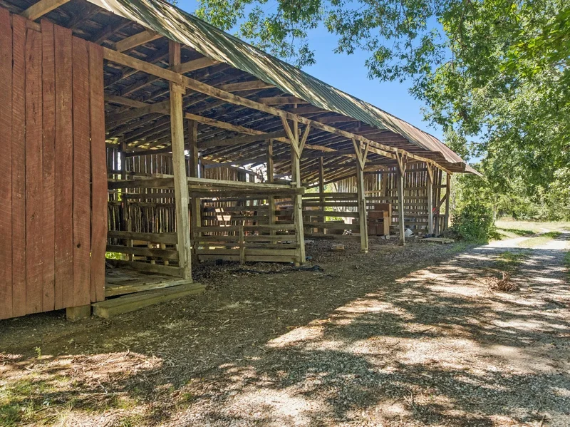 8272 Burgess Falls Rd, Baxter, Tennessee, United States. - Photo 11