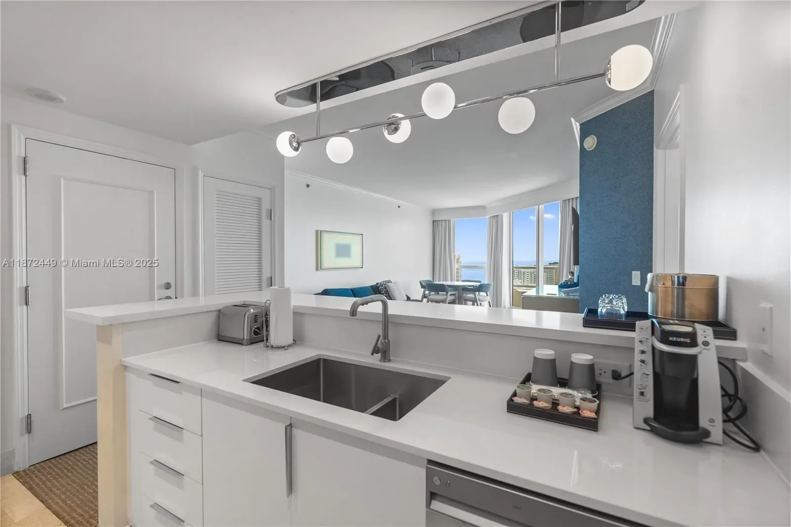 4401 Collins Ave 2712, Miami Beach, Florida, United States. - Photo 14