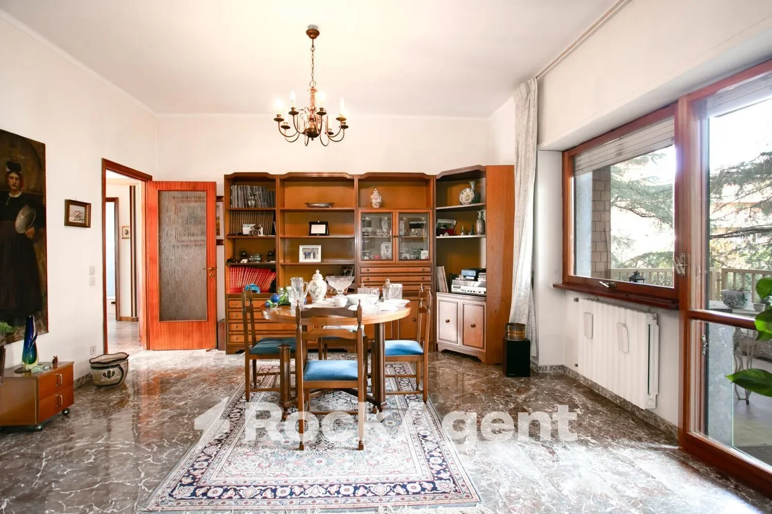 Gallery photo 10