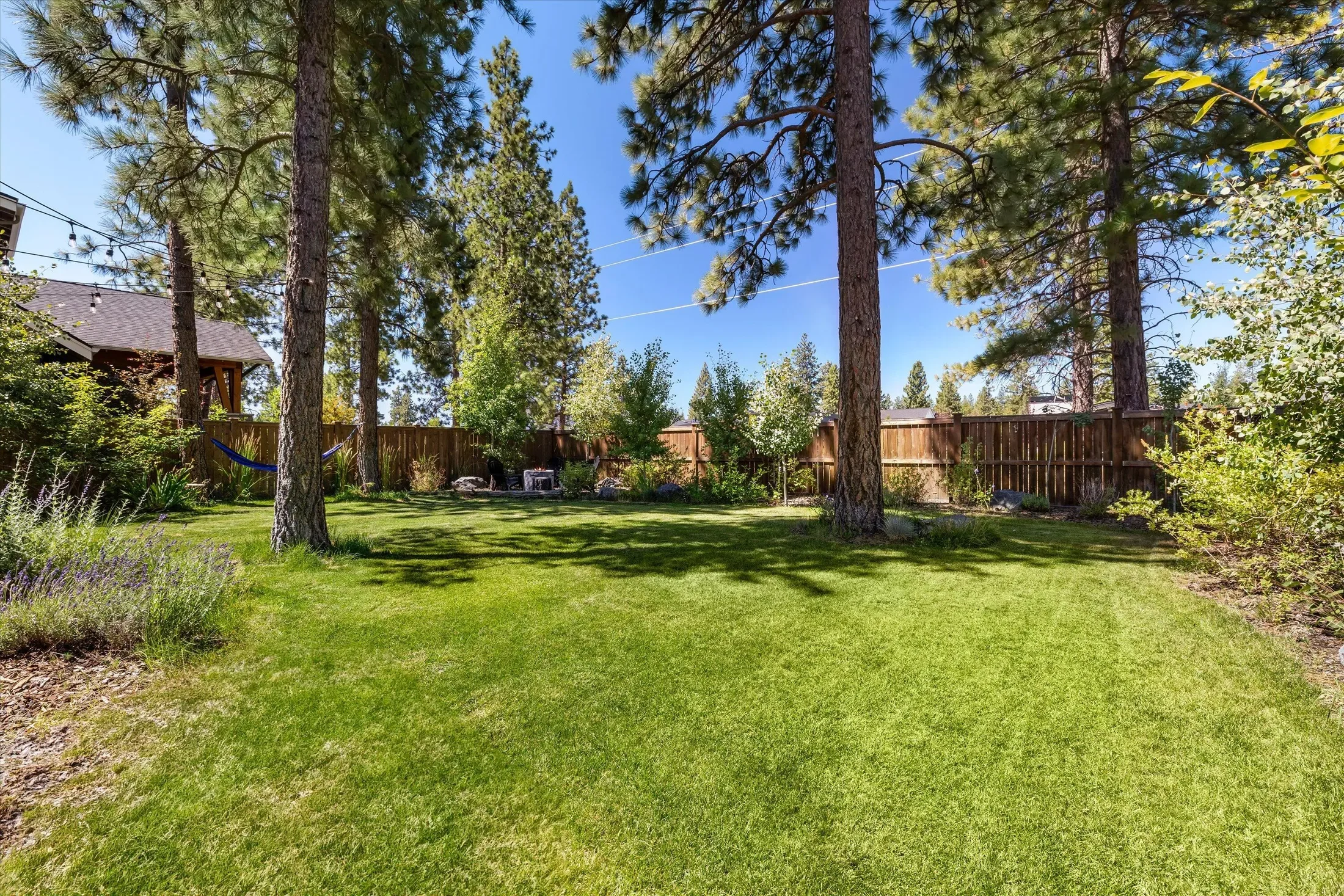 1181 NW Singleton Place, Bend, Oregon, United States. - Photo 58