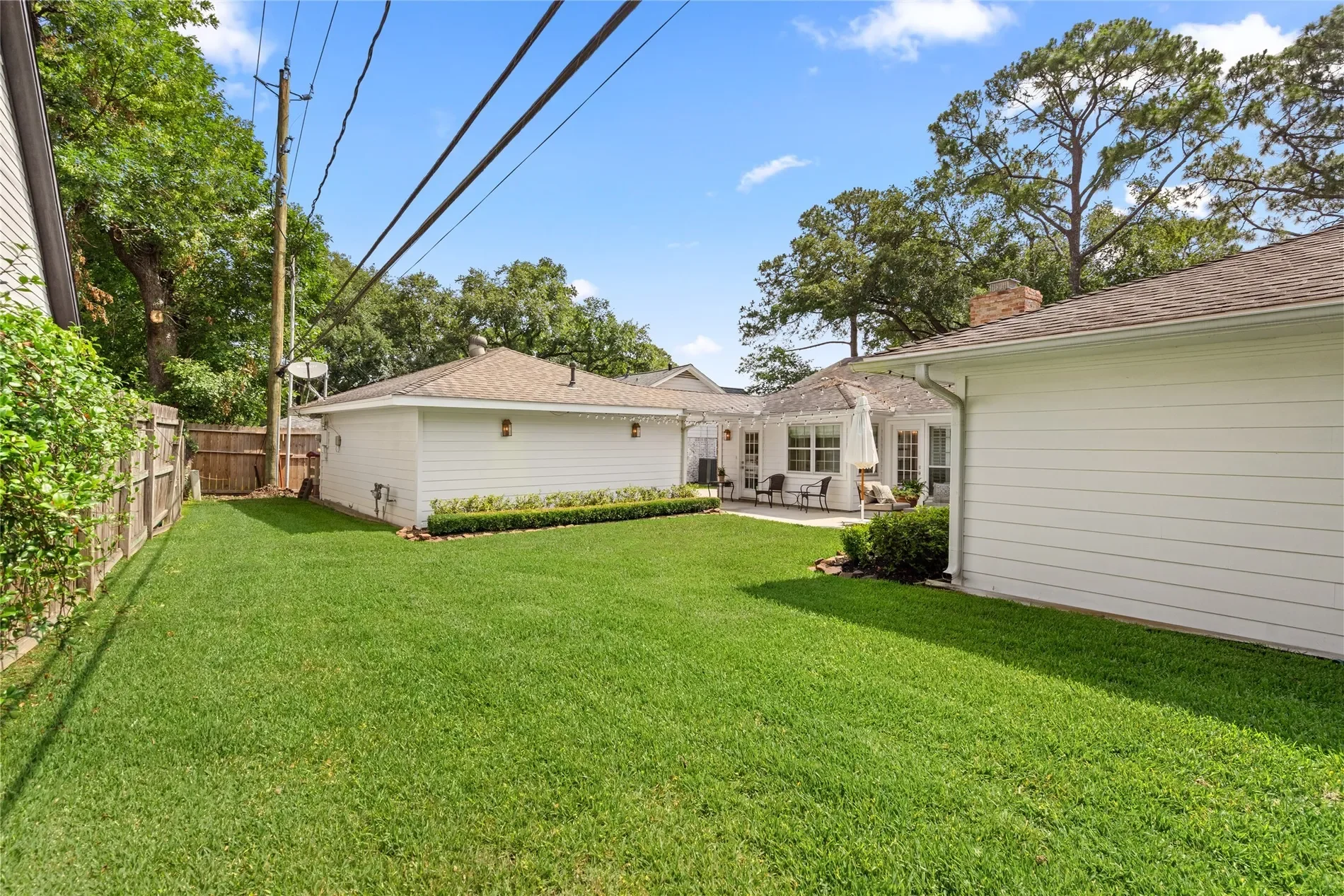 706 Walnut Bend Lane, Houston, TX 77042, Houston, Texas, United States. - Photo 11