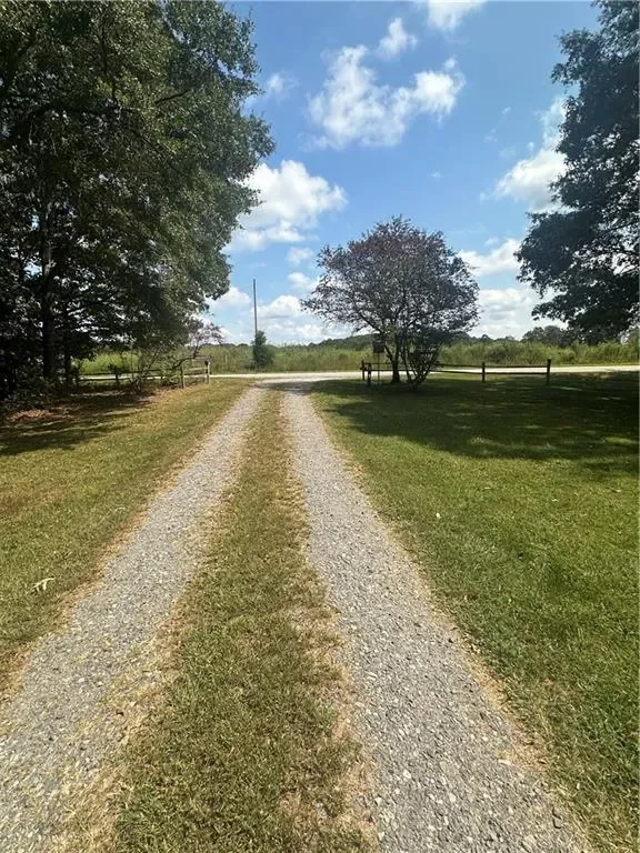 8275 Pea Ridge Road, Cornelia, Georgia, United States. - Photo 42