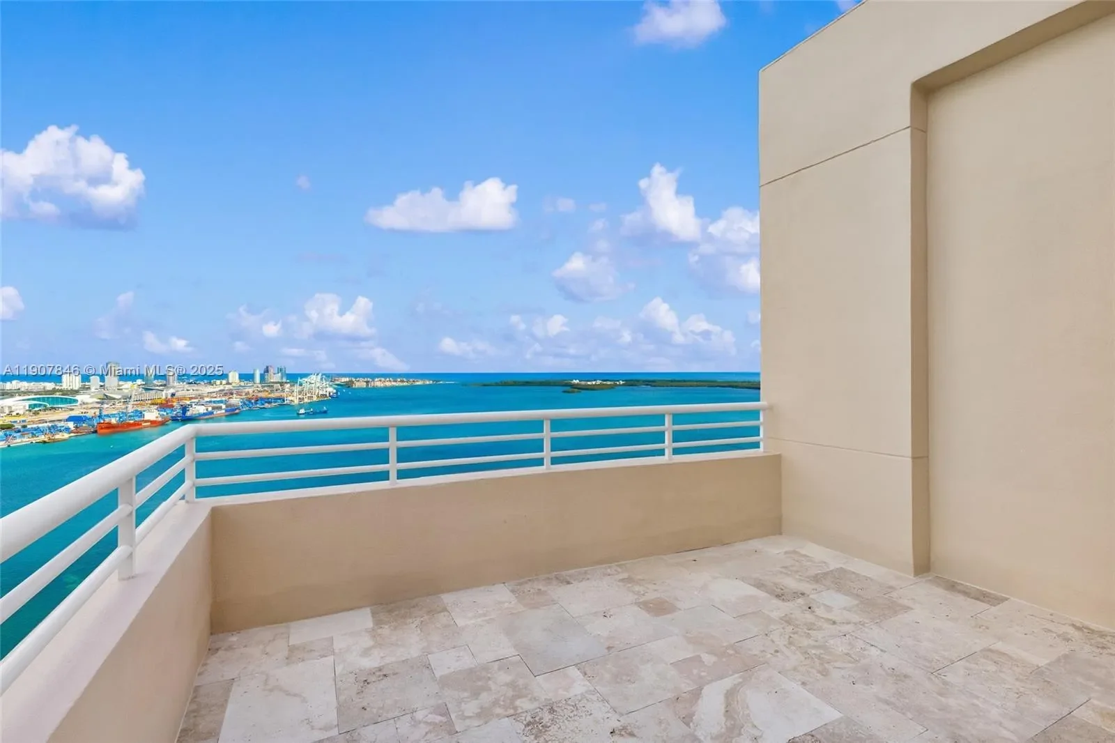 808 Brickell Key Dr 3901, Miami, Florida, United States. - Photo 38