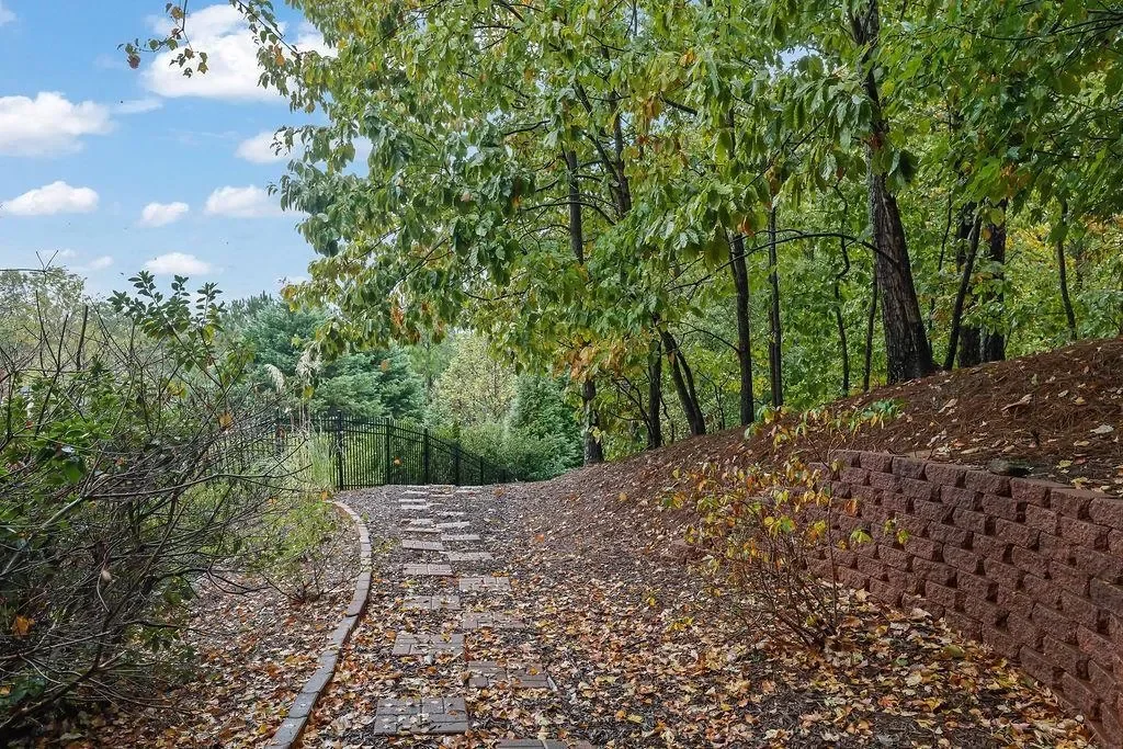 5283 Whitehaven Park Lane SE, Smyrna, Georgia, United States. - Photo 37