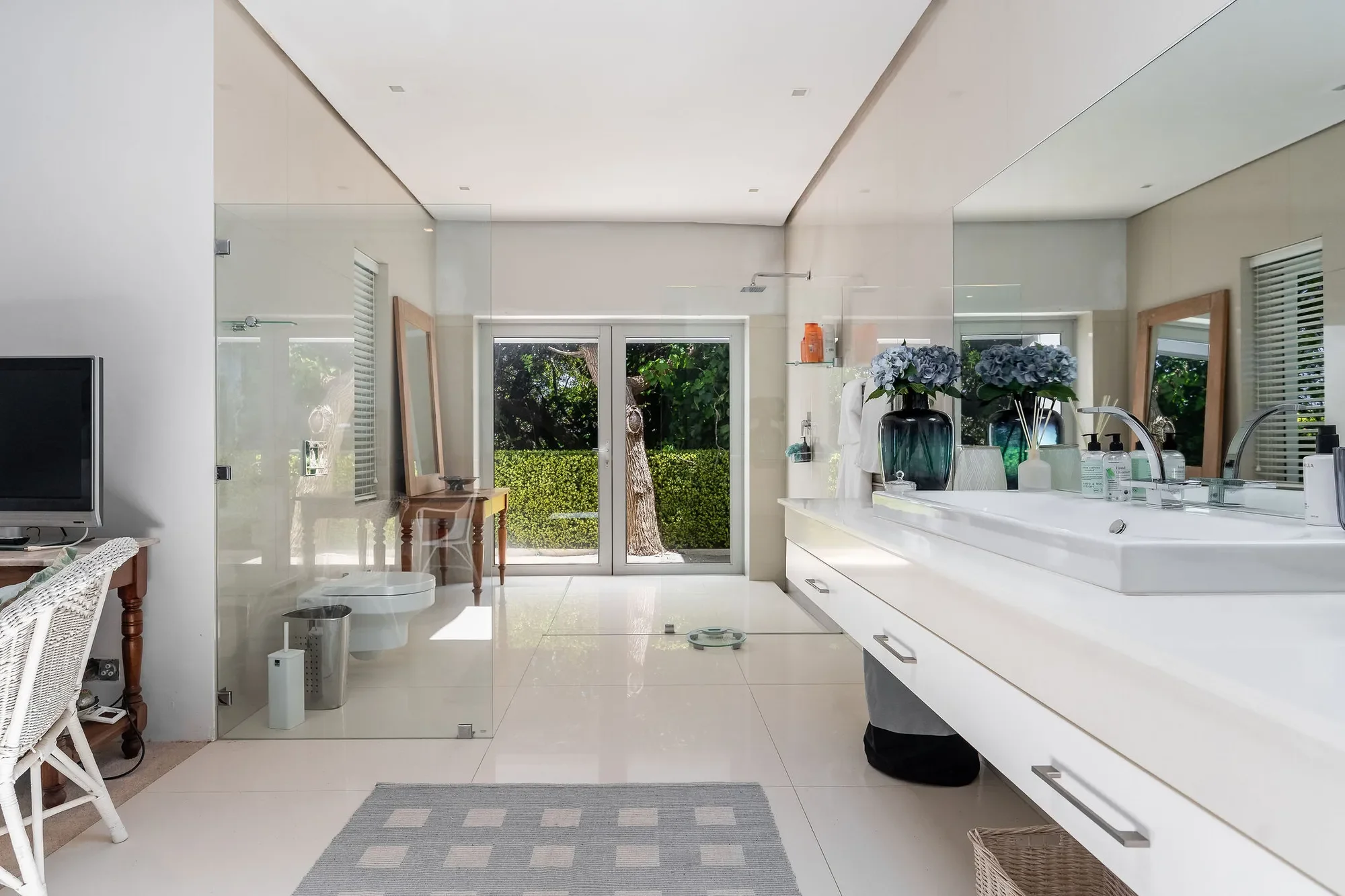 24 Rontree Ave, Bakoven, Cape Town, 8005, South Africa, Cape Town, Western Cape, South Africa. - Photo 48