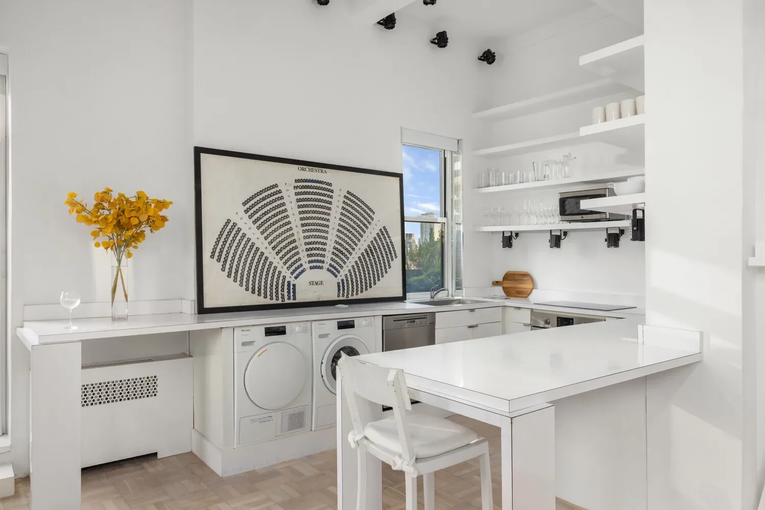 Southgate, 400 E 52ND ST, New York, New York, United States. - Photo 9