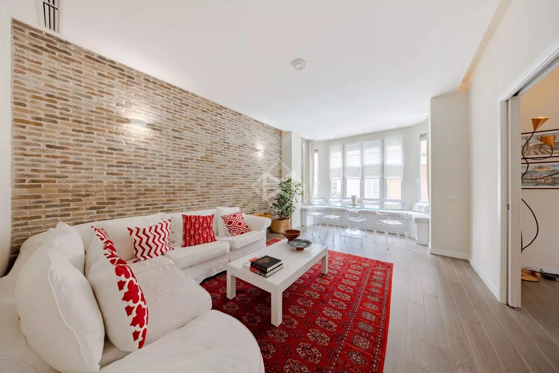 Just Steps from the Carré d'Or – Elegance and Modern Comfort in the Heart of Monaco