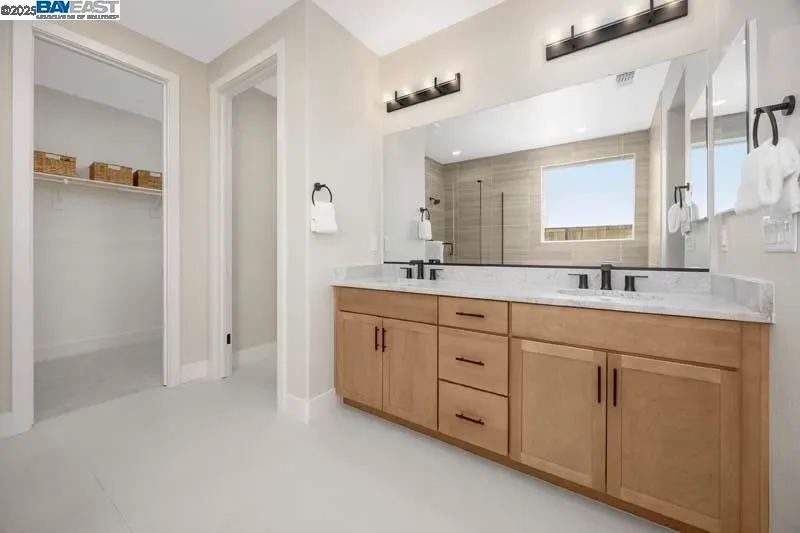539 E Fiorino Street, Mountain House, California, United States. - Photo 2