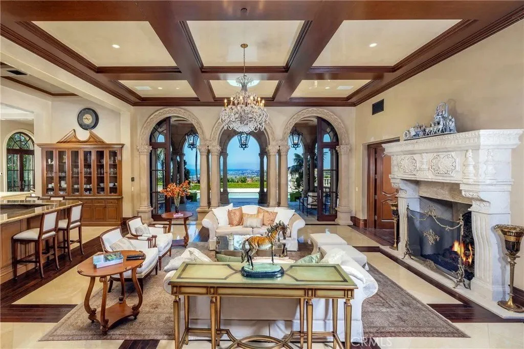12 Skyridge, Newport Beach, California, United States. - Photo 14