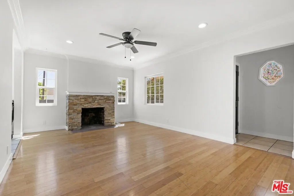 Gallery photo 3