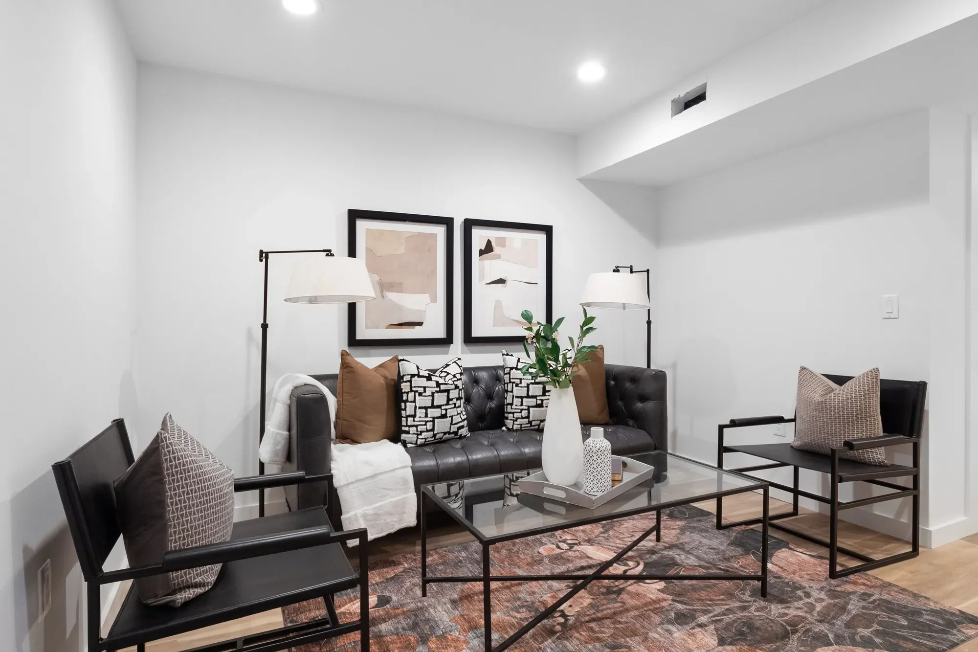 215 North Sarah Street #13 , St. Louis, MO 63108, St. Louis, Missouri, United States. - Photo 44