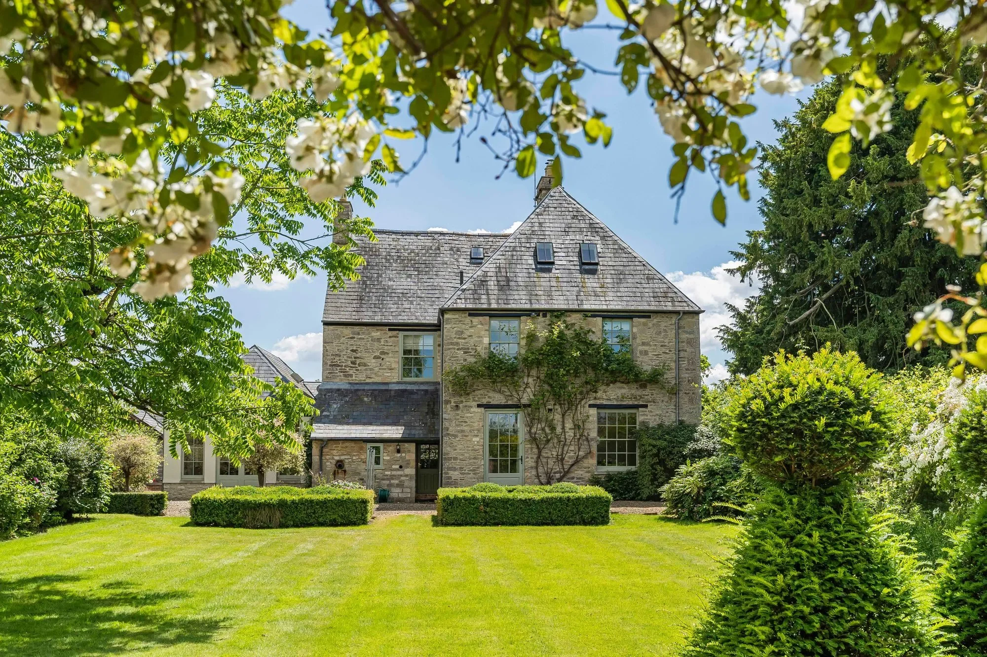 Church Farm House, Northmoor, Witney, OX29 5SX, Northmoor, England, United Kingdom. - Photo 1