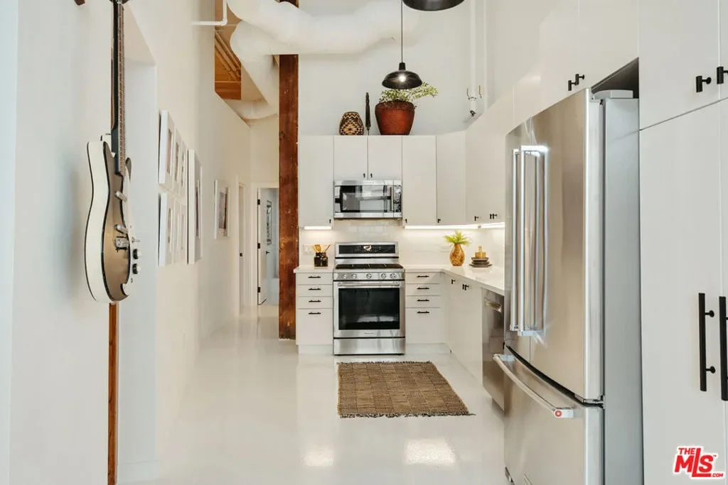 500 Molino Street 101, Los Angeles, California, United States. - Photo 15