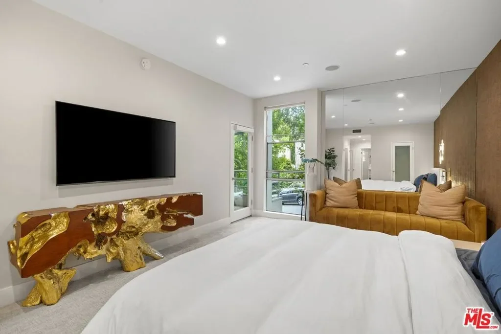 964 Hancock Avenue 103, Los Angeles, California, United States. - Photo 23