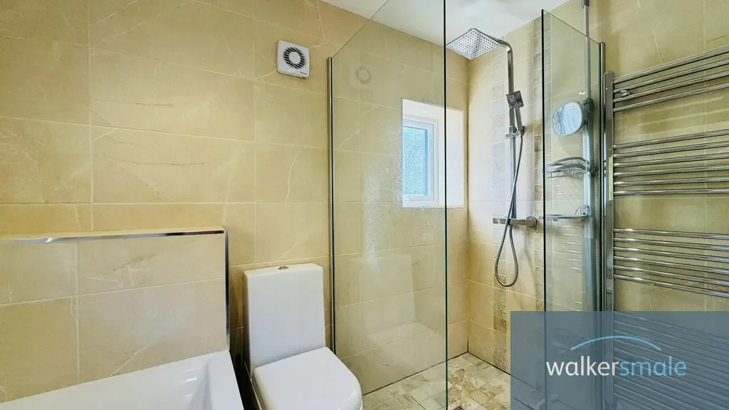 Parklands, Bramhope, Leeds 16, Bramhope, England, United Kingdom. - Photo 1