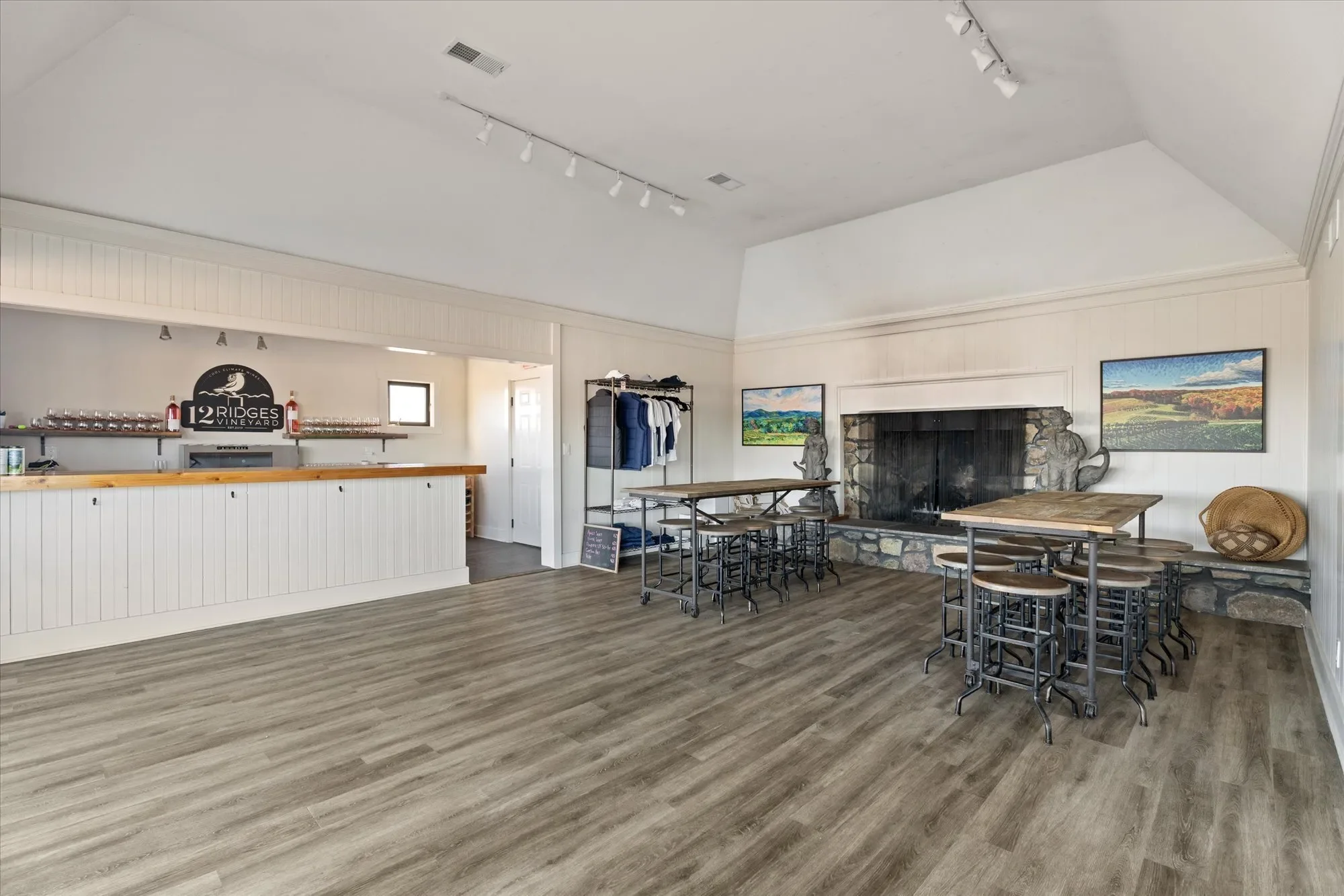 24981 Blue Ridge Parkway, Vesuvius, VA 22032, Vesuvius, Virginia, United States. - Photo 31
