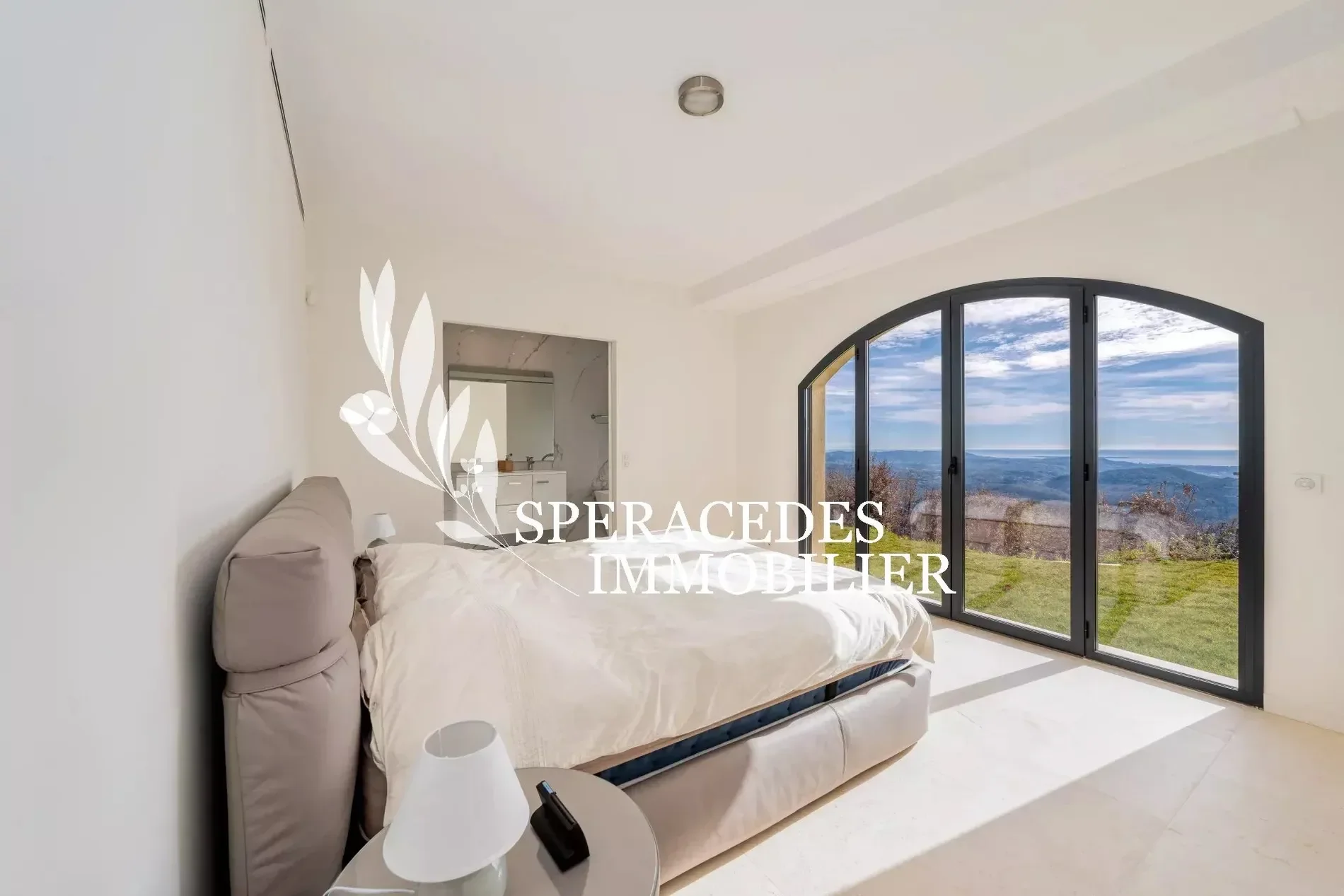 Gallery photo 3