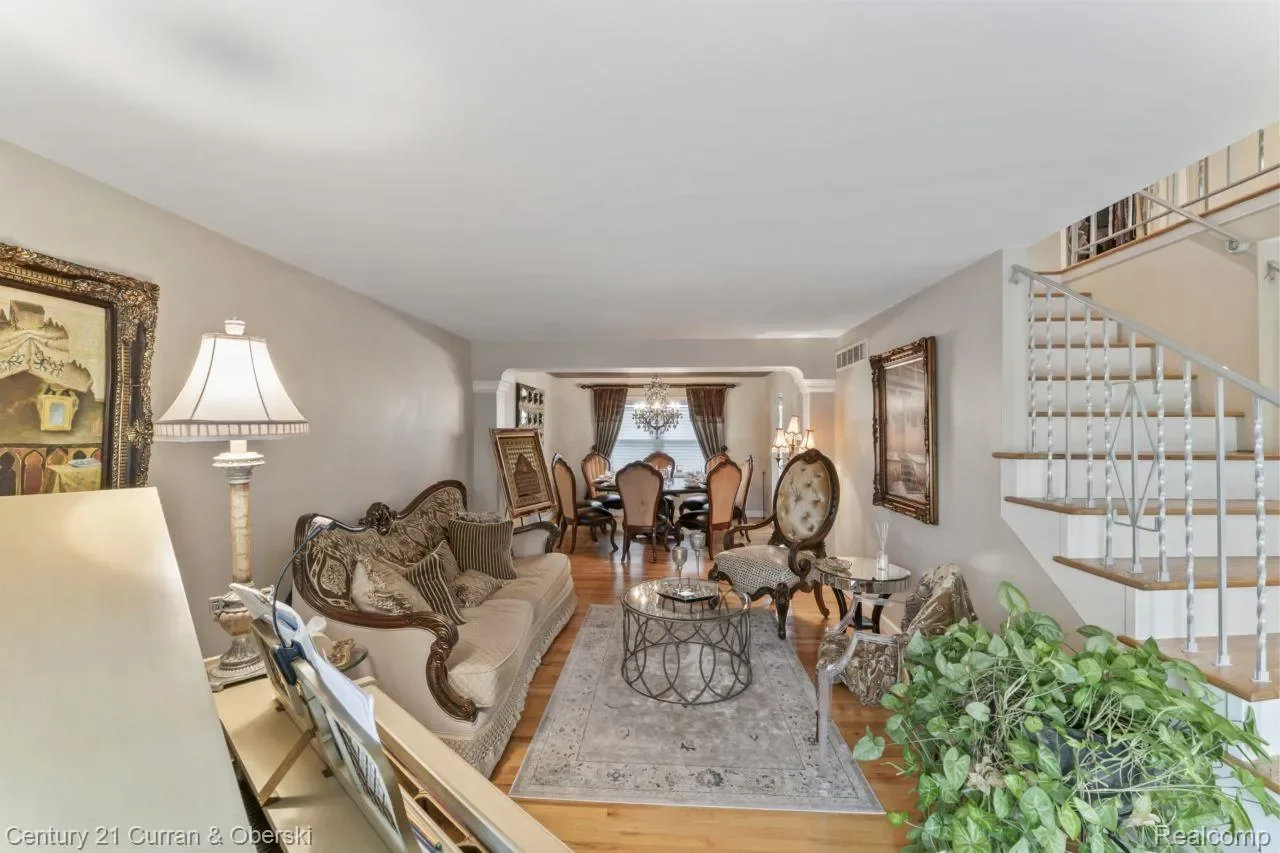 26155 Timber Trail, Dearborn Heights, MI 48127, Dearborn, Michigan, United States. - Photo 23