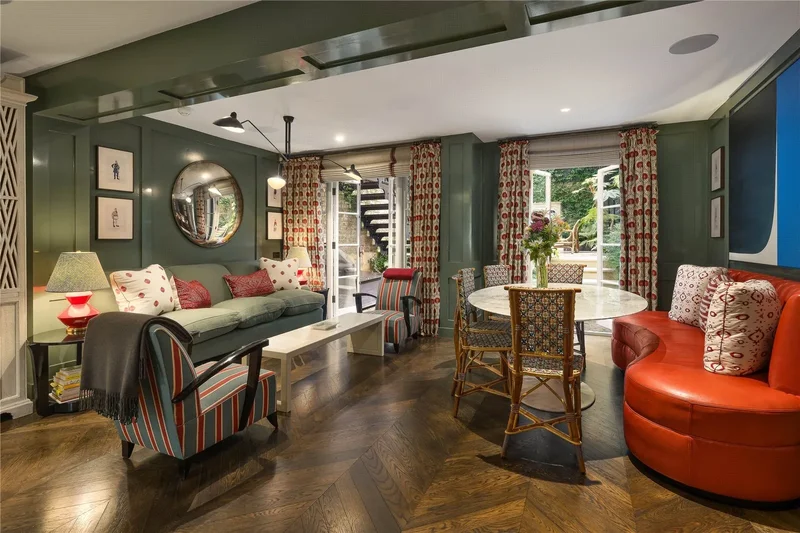 Walton Place, London, London, England, United Kingdom. - Photo 13