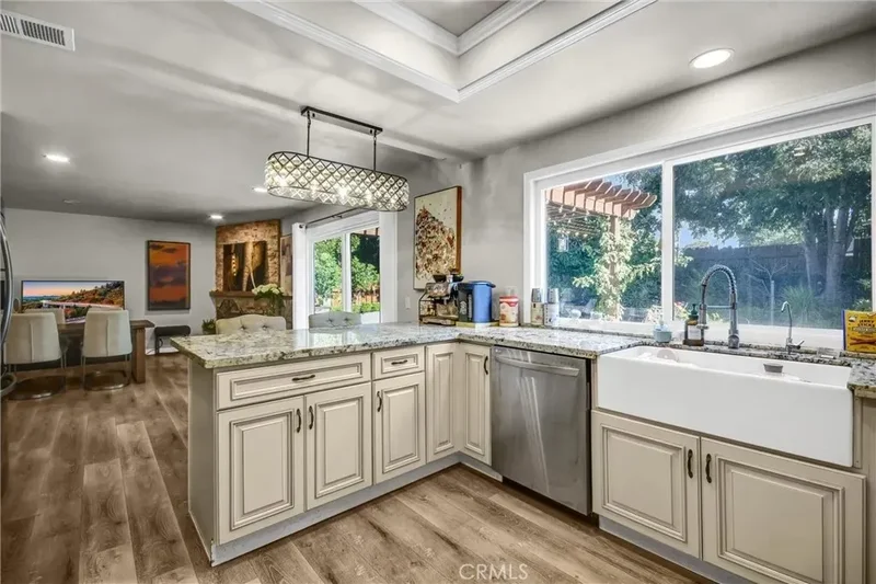 2342 N Mills, Claremont, California, United States. - Photo 10