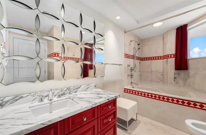5025 Collins Ave PH-1, Miami Beach, Florida, United States. - Photo 35