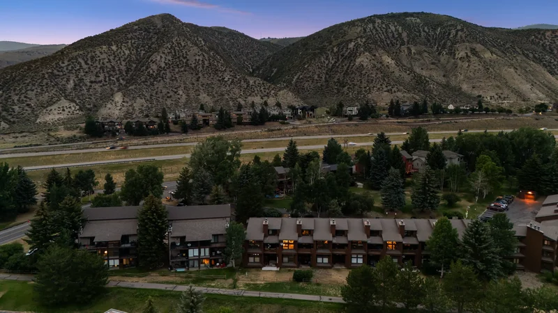 760 W Beaver Creek Boulevard #202 , Avon, CO 81620, Avon, Colorado, United States. - Photo 25