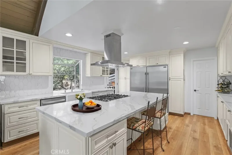 260 El Dorado Drive, Lake Arrowhead, CA 92352, Lake Arrowhead, California, United States. - Photo 6