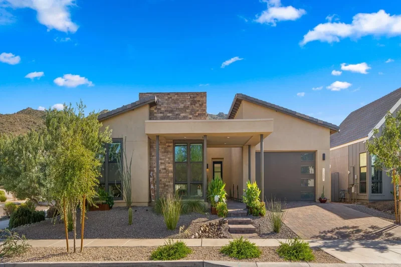 1353 E Paseo Way , Phoenix, AZ 85042, Phoenix, Arizona, United States. - Photo 2
