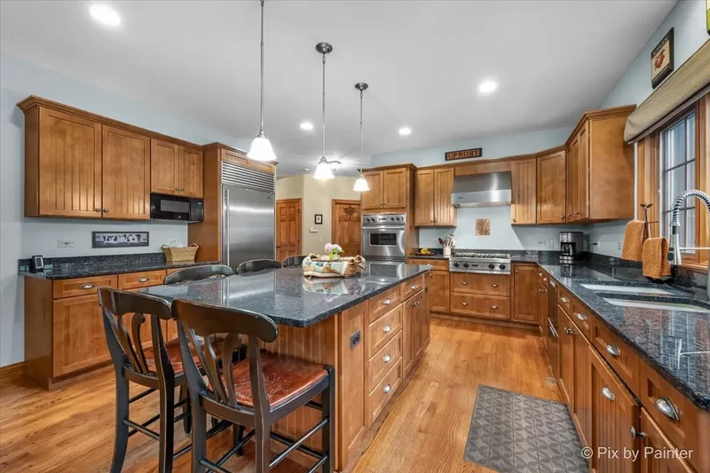 24881 N Black Walnut Terrace, Cary, Illinois, United States. - Photo 17