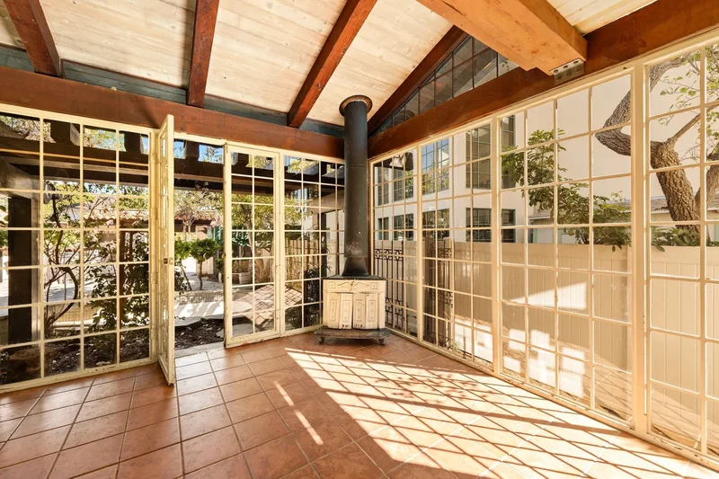2623 Seahorse Avenue , Ventura, CA 93001, Ventura, California, United States. - Photo 32