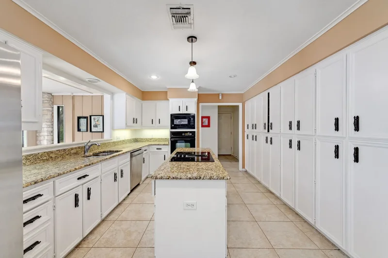 501 Sandy Point Road , Wimberley, TX 78676, Wimberley, Texas, United States. - Photo 19