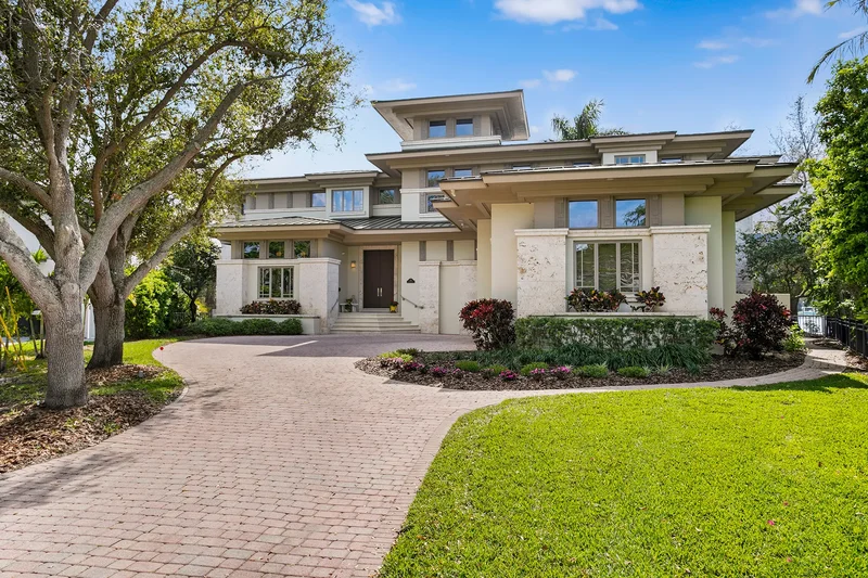 950 Monterey Point NE, St Petersburg, FL 33704, St. Petersburg, Florida, United States. - Photo 10