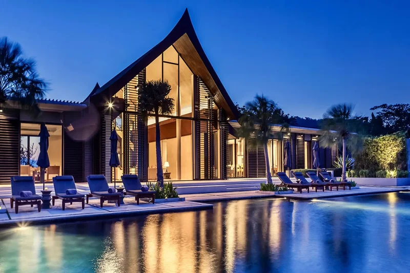 PARADISE MANSION WITH DIRECT BEACH ACCESS