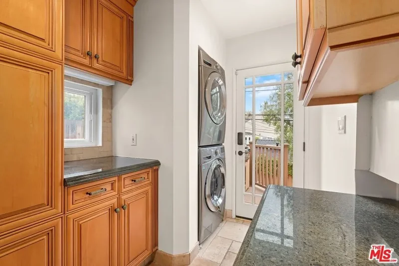 9343 Sawyer Street, Los Angeles, California, United States. - Photo 11
