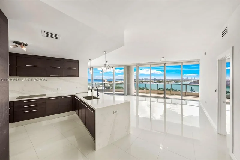 900 Biscayne Blvd 2106, Miami, Florida, United States. - Photo 11