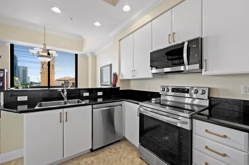801 S Olive Avenue 416, West Palm Beach, Florida, United States. - Photo 6