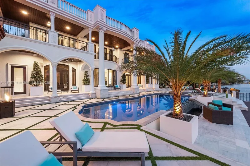 498 N Parkway Pkwy, Golden Beach, Florida, United States. - Photo 8