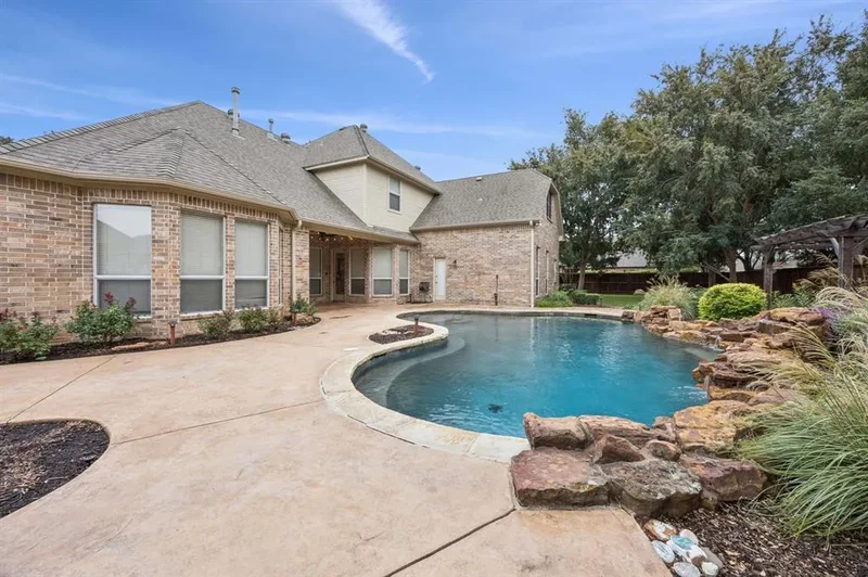 8315 Thornridge Drive, North Richland Hills, Texas, United States. - Photo 9