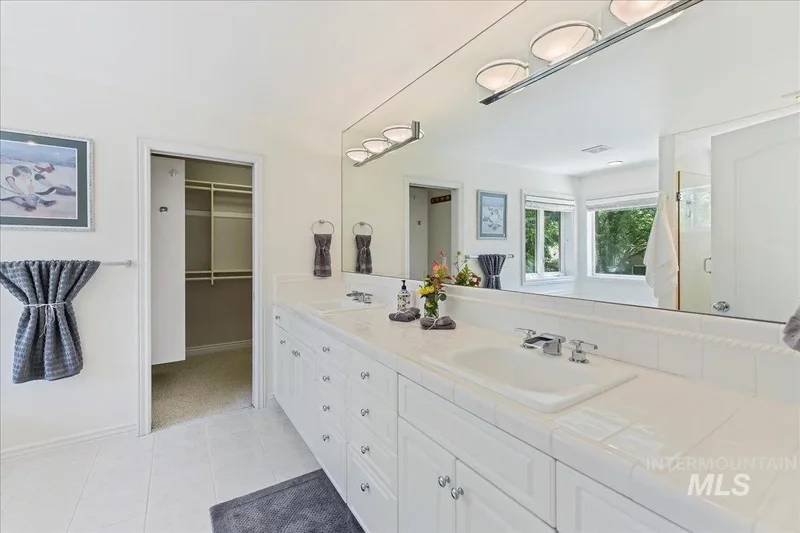 5130 N Lakemont Ln, Garden City, ID 83714, Boise, Idaho, United States. - Photo 3