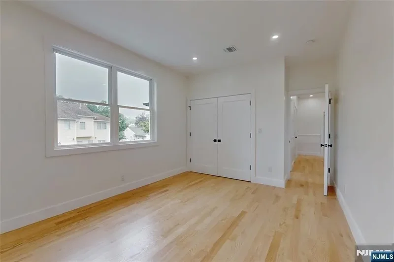 415 Bailey Road, Paramus, NJ, 07652, USA, Paramus, New Jersey, United States. - Photo 13