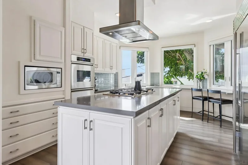 1295 W Redwood St, San Diego, California, United States. - Photo 67
