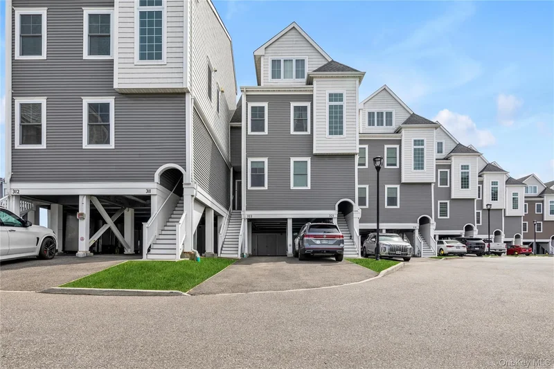 322 Marina Point - East Rockaway, New York