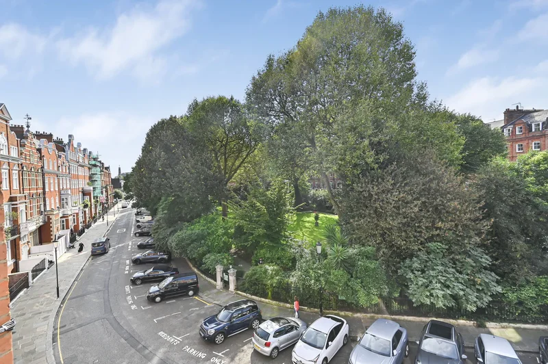 Lennox Gardens, London, England, United Kingdom. - Photo 11