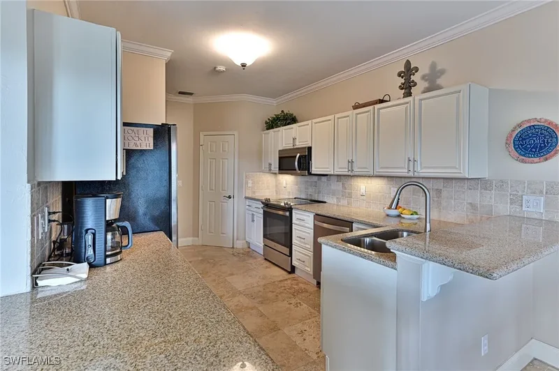 175 Barefoot Circle, Bonita Springs, Florida, United States. - Photo 21